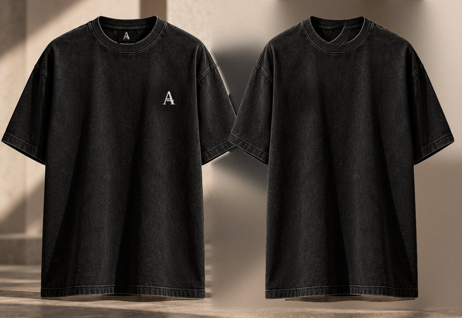 The Premium Tee · Damen, Schwarz: Vorderseite / Rückseite